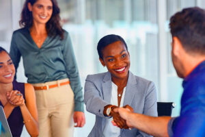 Entenda a importância do relacionamento com o cliente.